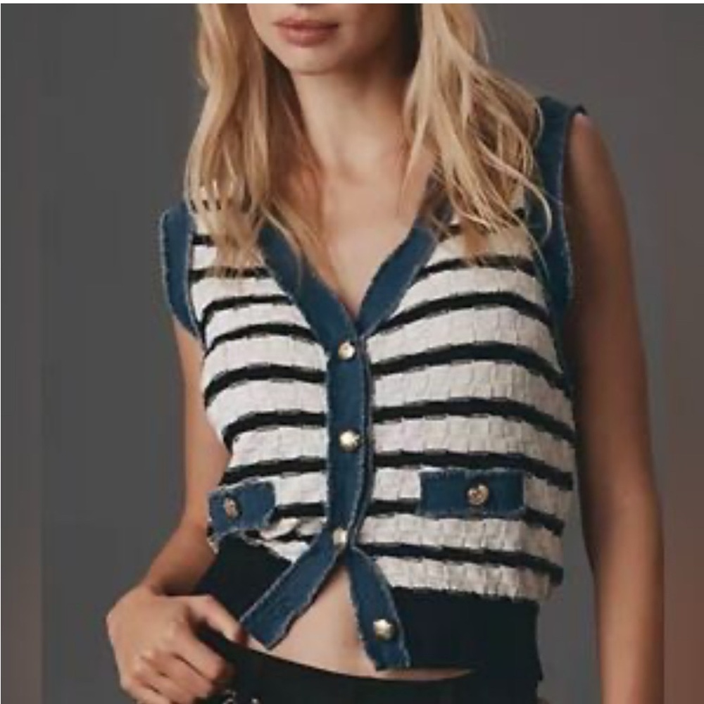 NWT Laundry By Shelli Segal Blue and White Striped Crop Top